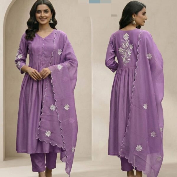 A Plus Size Anarkali Suit 1